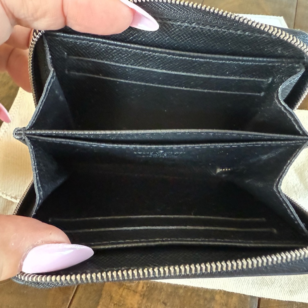 LV Black Heart Embroidered Compact Zippy Wallet - Picture 7 of 8